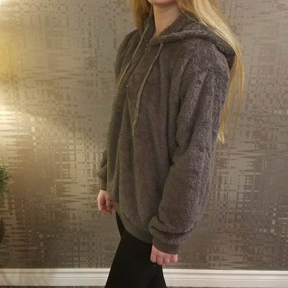 Womens Warm Fuzzy Pullover Hoodie - Picture 2 of 7